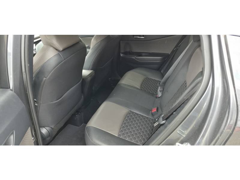 Toyota C-HR - Photo 8