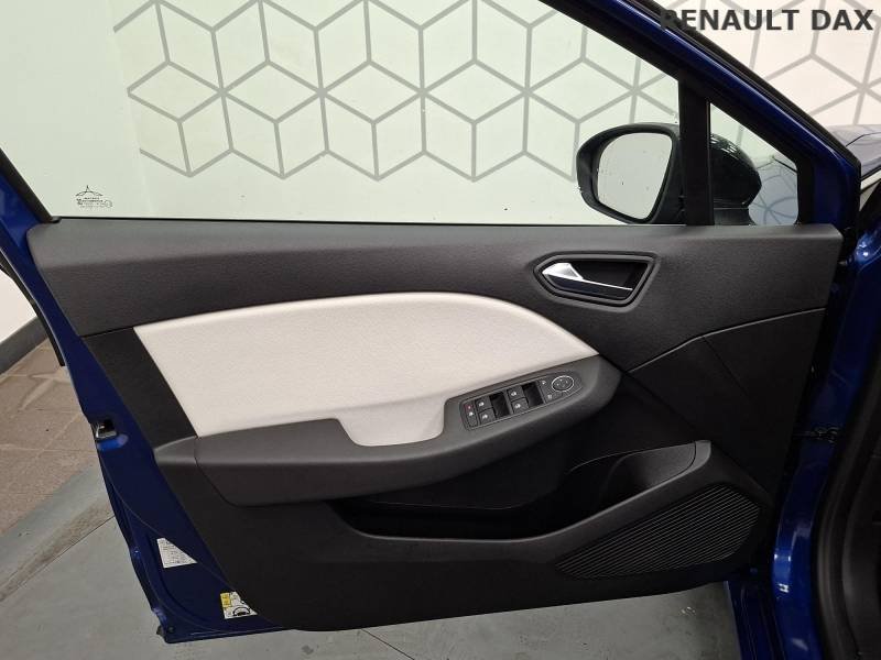 Renault Clio - Photo 22