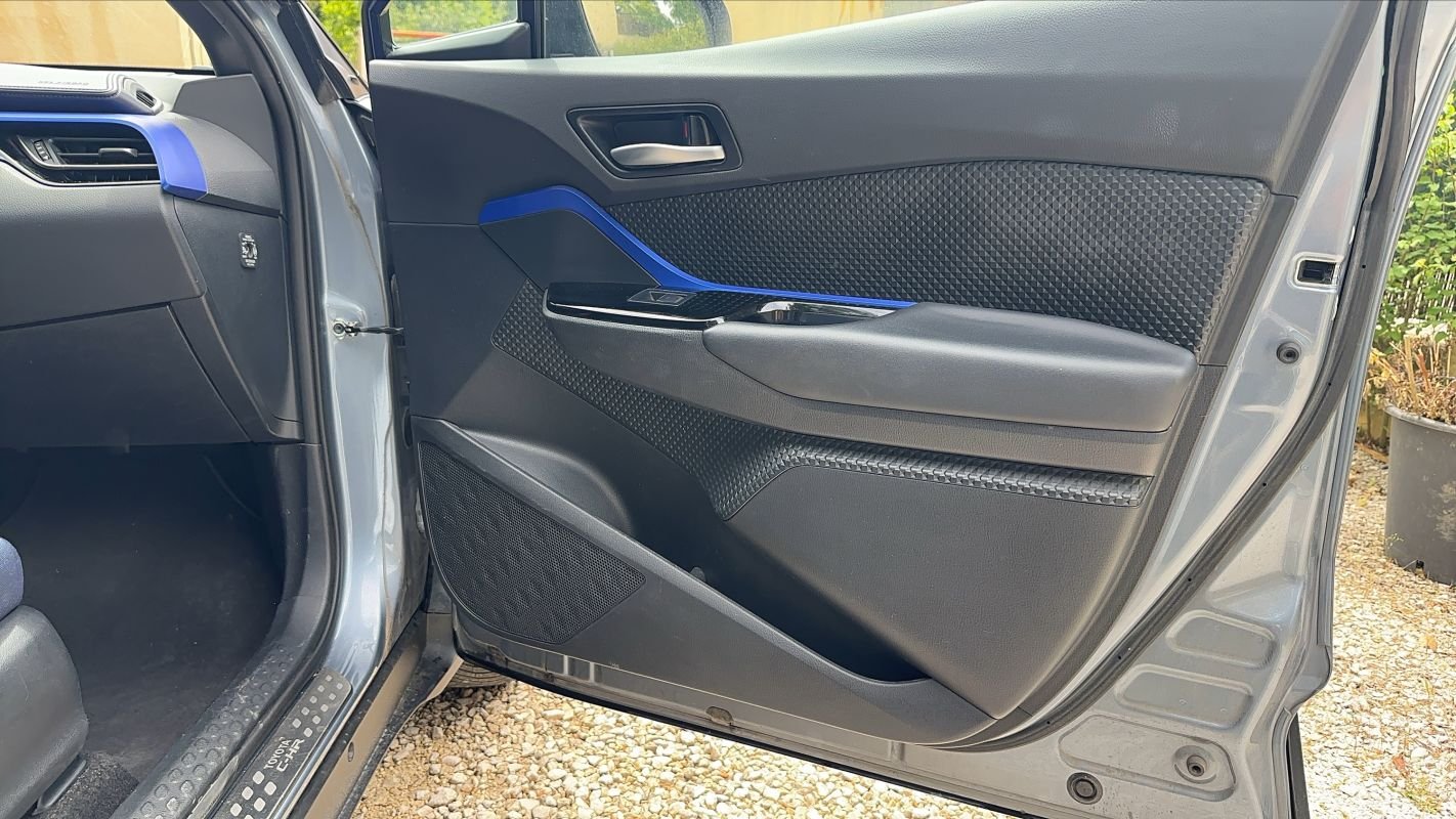 Toyota C-HR - Photo 22