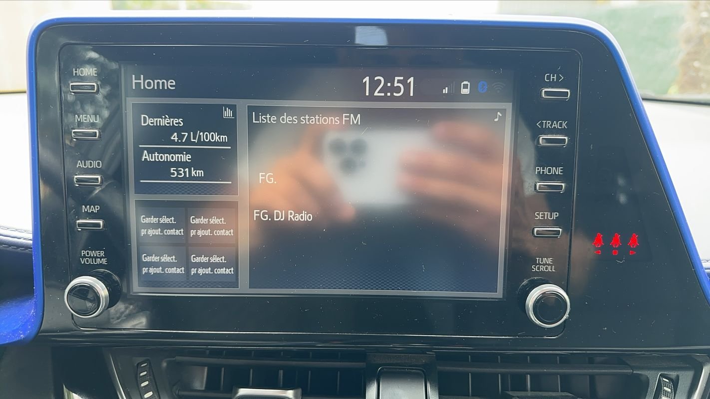 Toyota C-HR - Photo 24