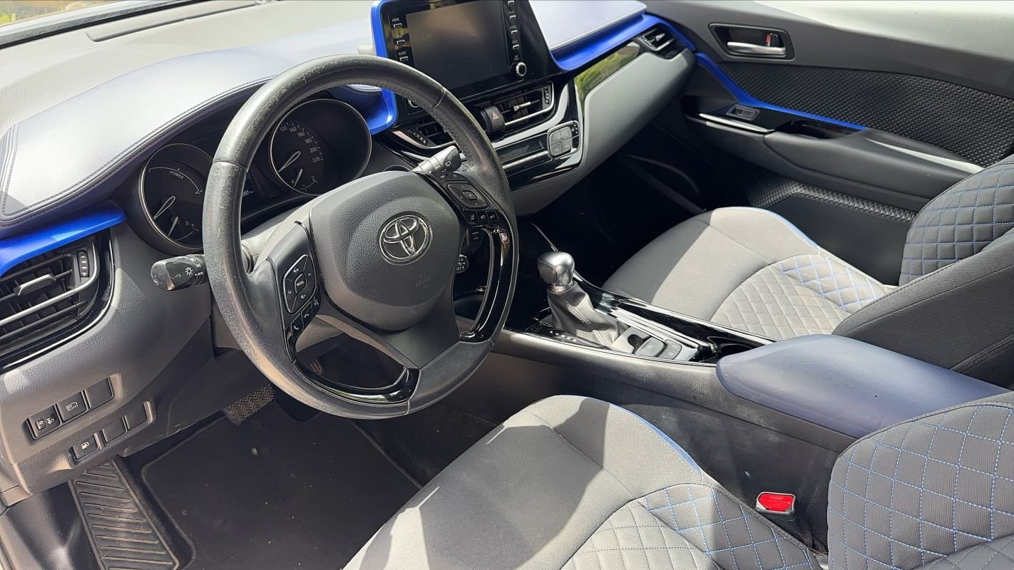 Toyota C-HR - Photo 8