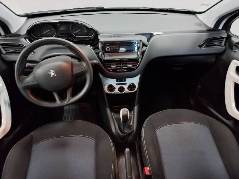 Peugeot 208 - Photo 12