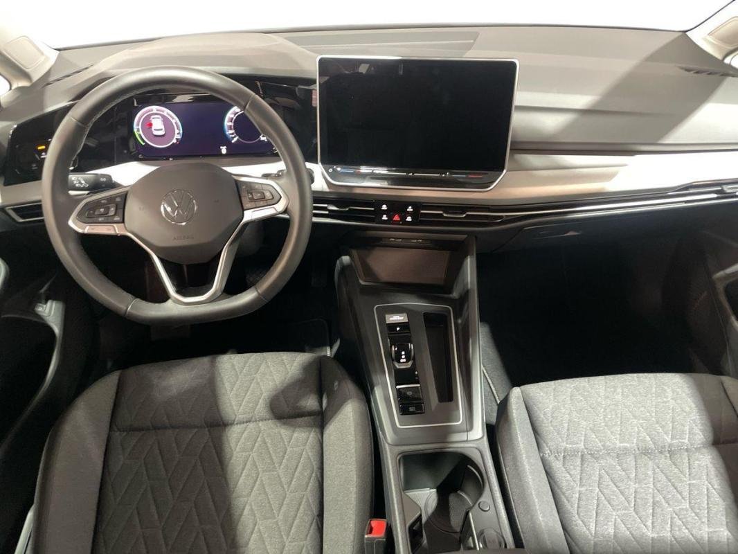 Volkswagen Golf - Photo 24