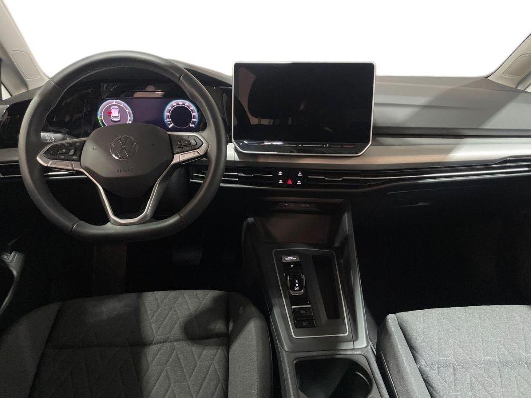 Volkswagen Golf - Photo 8