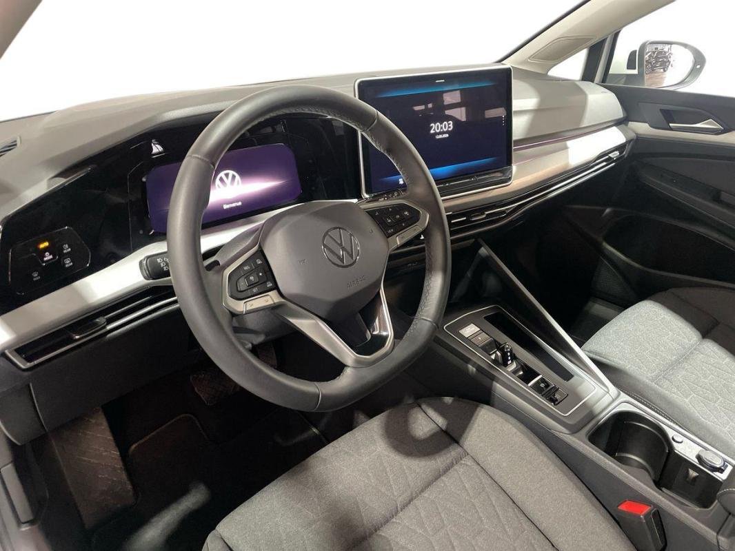 Volkswagen Golf - Photo 9