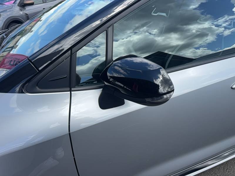 Toyota Corolla - Photo 11