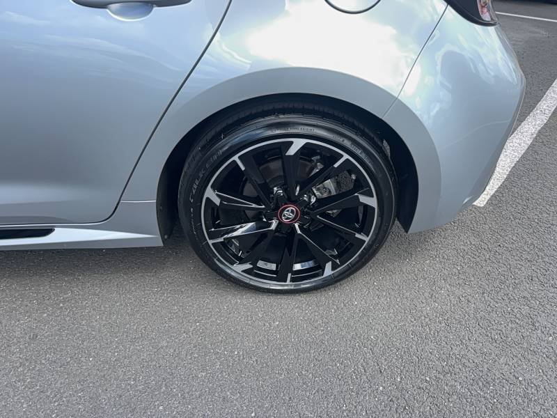 Toyota Corolla - Photo 12