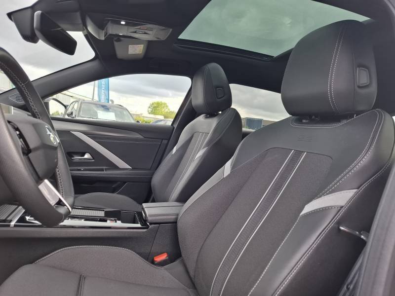 Opel Astra - Photo 25