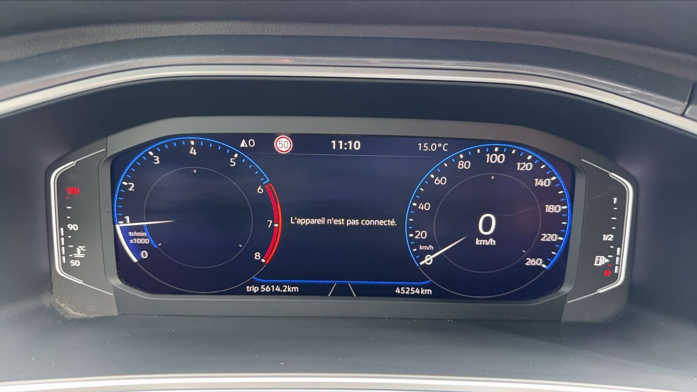 Volkswagen T-Roc - Photo 12