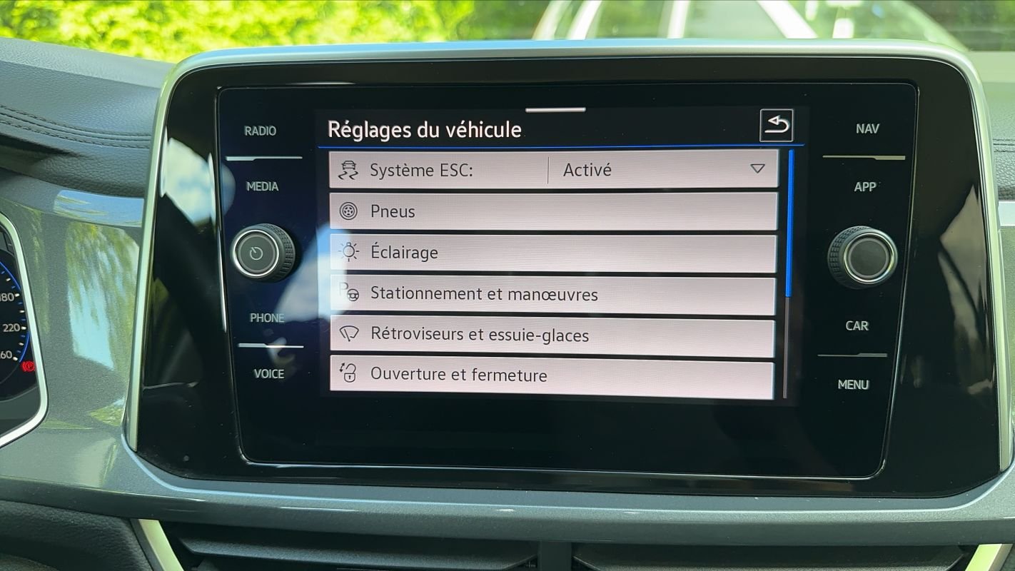 Volkswagen T-Roc - Photo 22