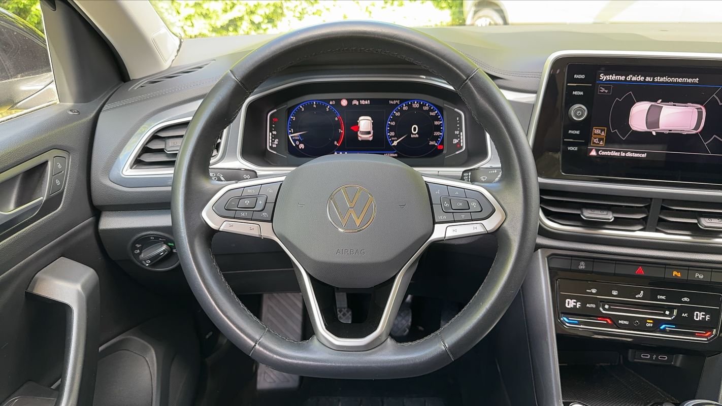 Volkswagen T-Roc - Photo 23