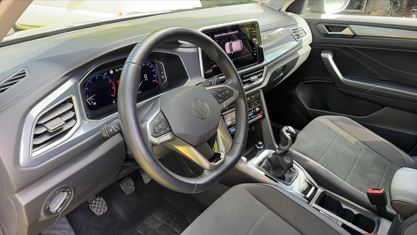 Volkswagen T-Roc - Photo 8