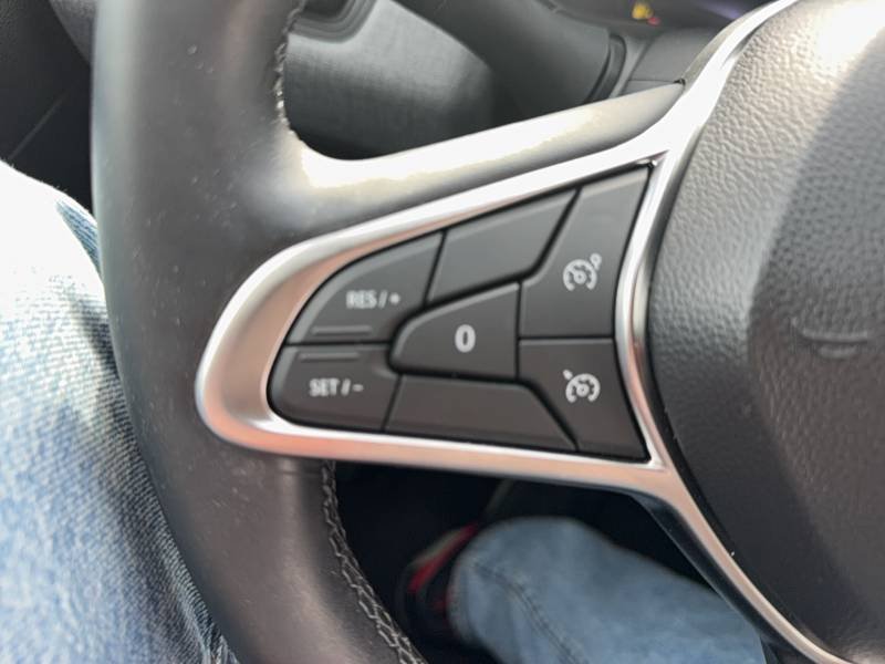 Renault Clio - Photo 24