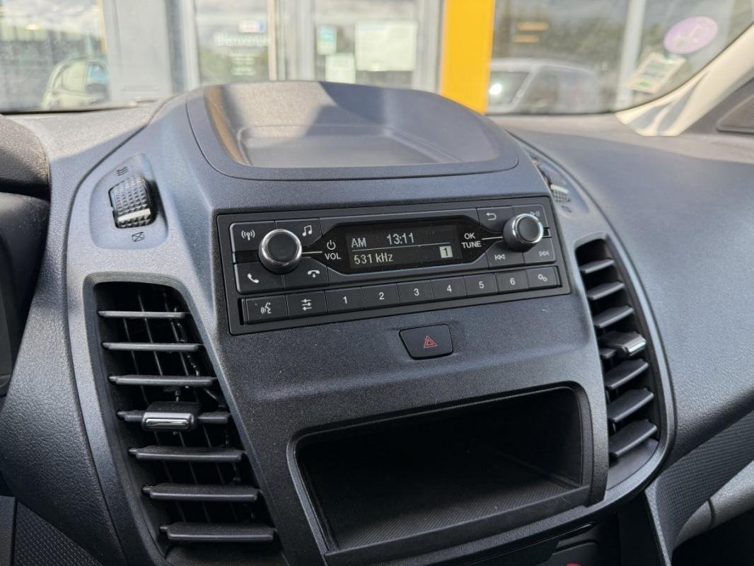 Ford Transit Connect - Photo 15