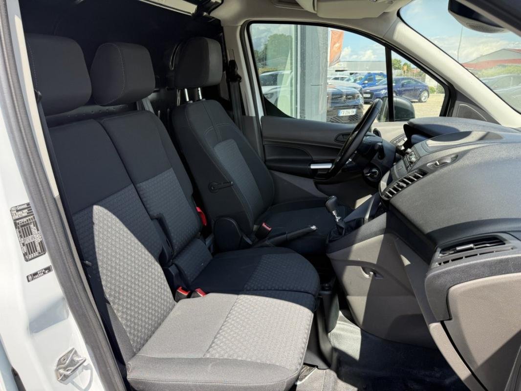 Ford Transit Connect - Photo 19