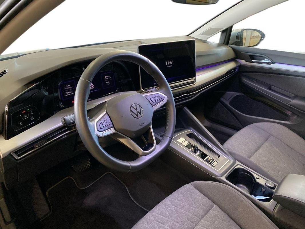 Volkswagen Golf - Photo 9