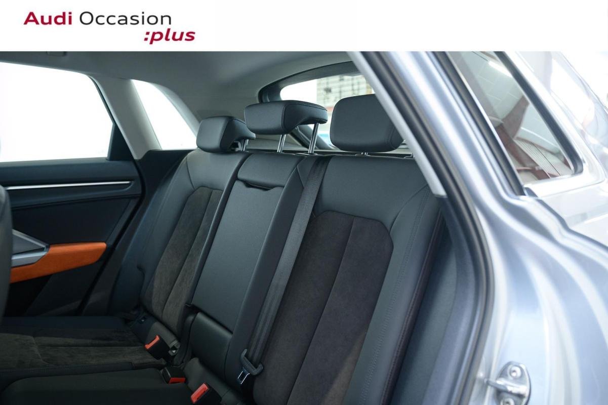 Audi Q3 - Photo 15