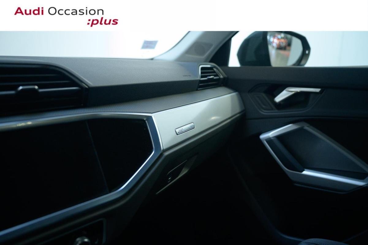 Audi Q3 - Photo 16