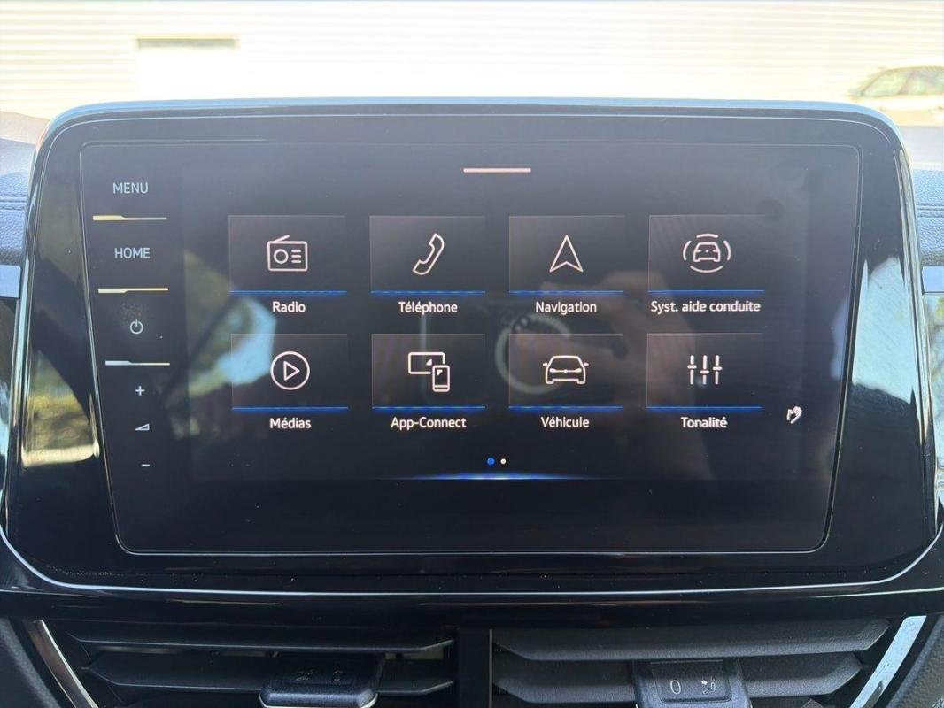 Volkswagen T-Roc - Photo 16