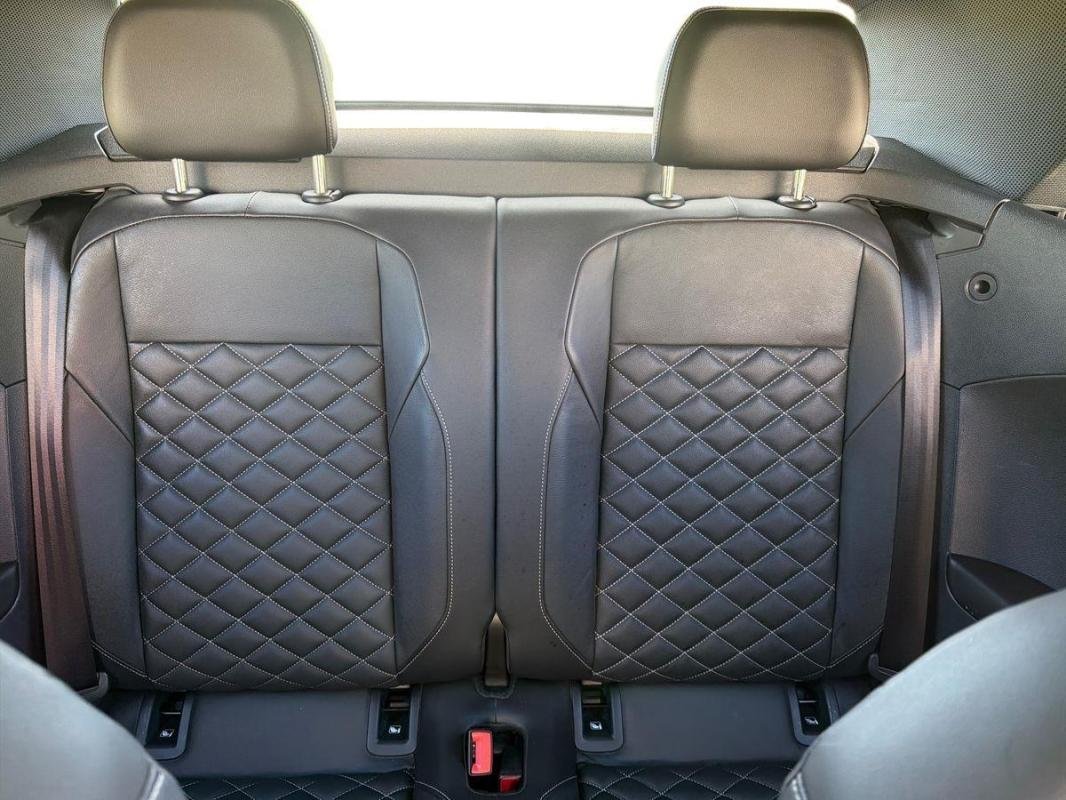 Volkswagen T-Roc - Photo 22