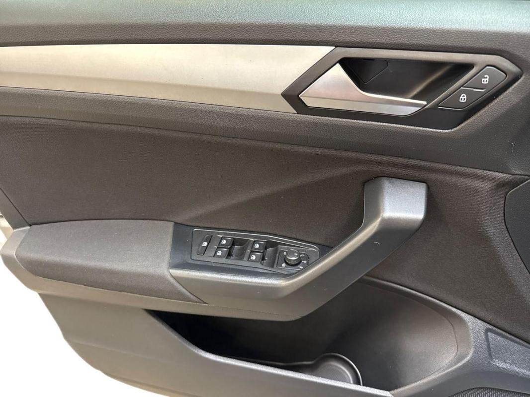 Volkswagen T-Roc - Photo 15