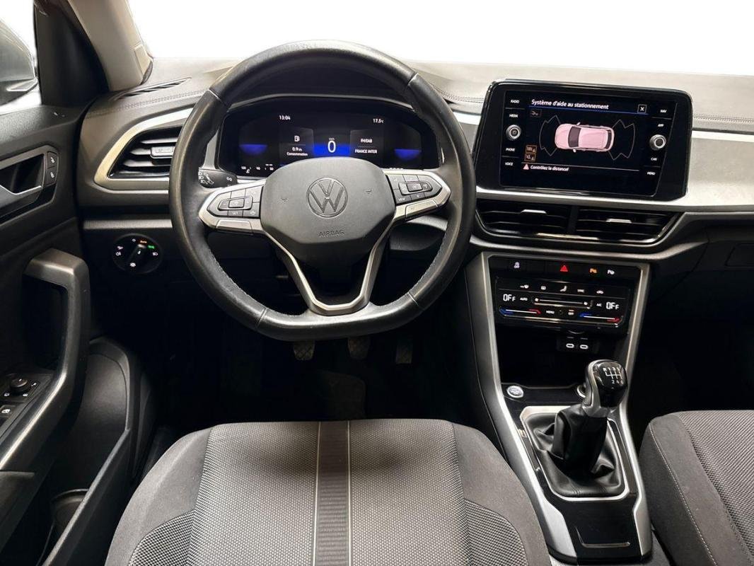 Volkswagen T-Roc - Photo 24
