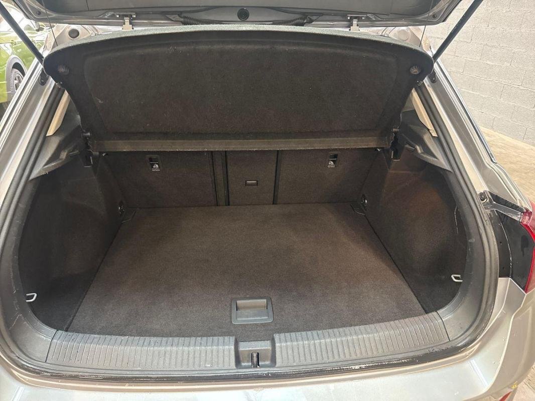 Volkswagen T-Roc - Photo 31