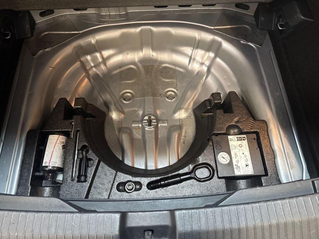 Volkswagen T-Roc - Photo 34
