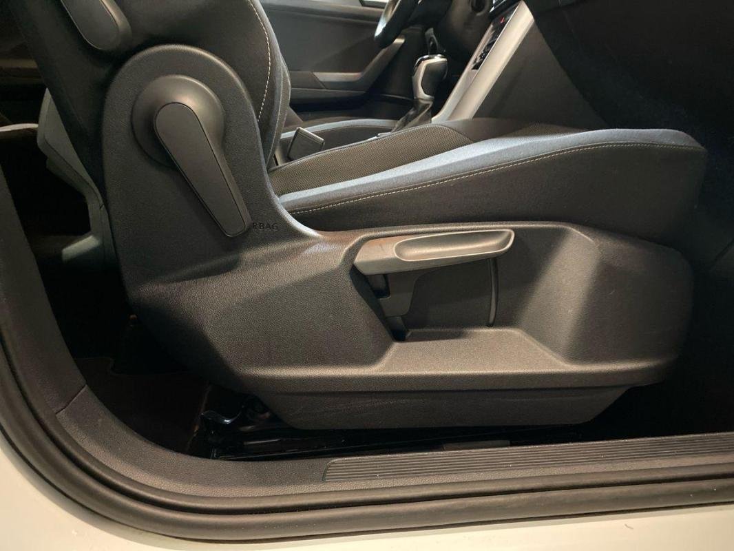 Volkswagen T-Roc - Photo 14