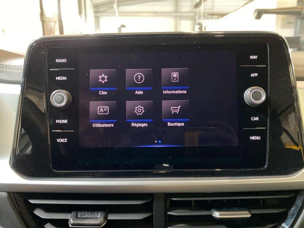 Volkswagen T-Roc - Photo 16