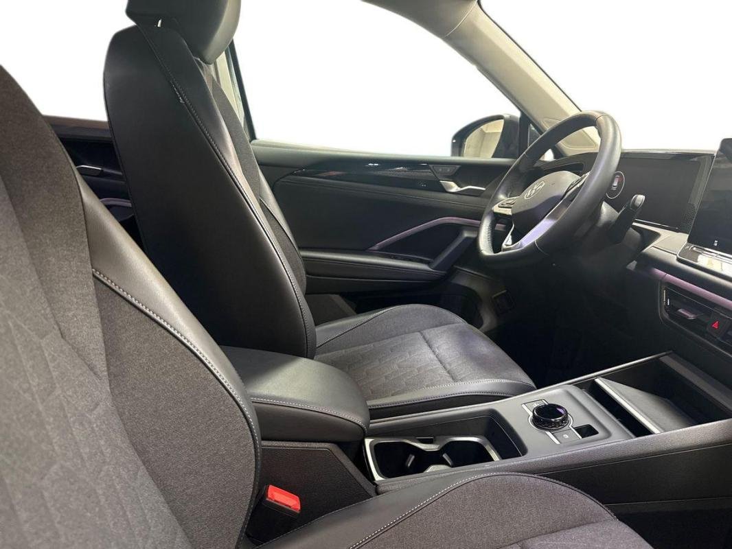 Volkswagen Tiguan - Photo 13