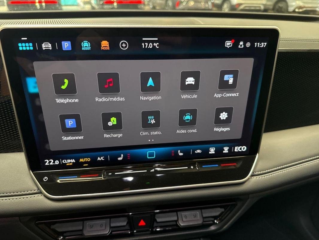 Volkswagen Tiguan - Photo 16