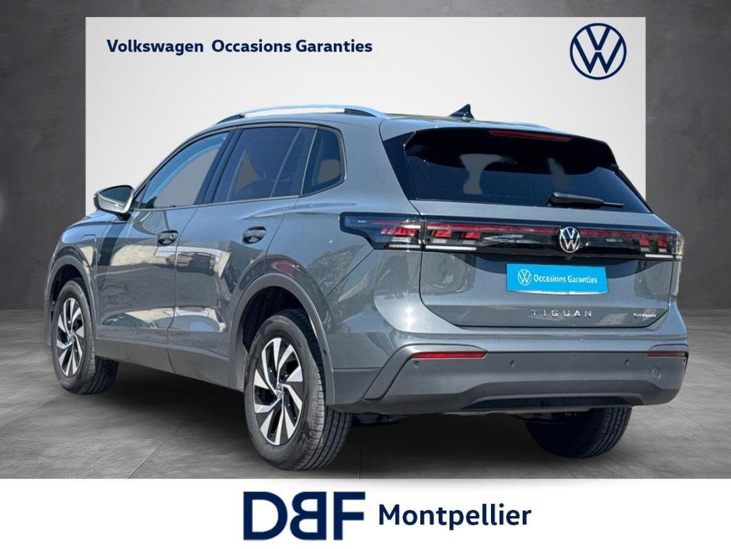 Volkswagen Tiguan - Photo 3