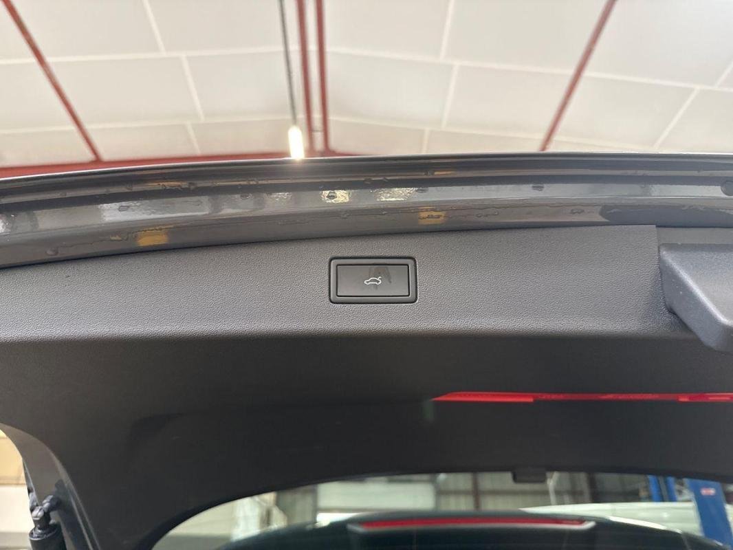 Volkswagen Tiguan - Photo 34