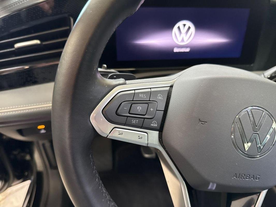 Volkswagen Passat - Photo 21