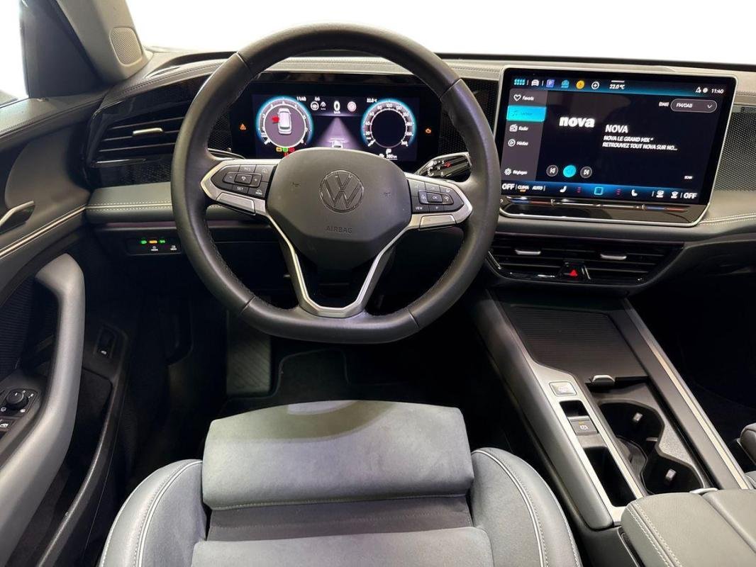 Volkswagen Passat - Photo 24
