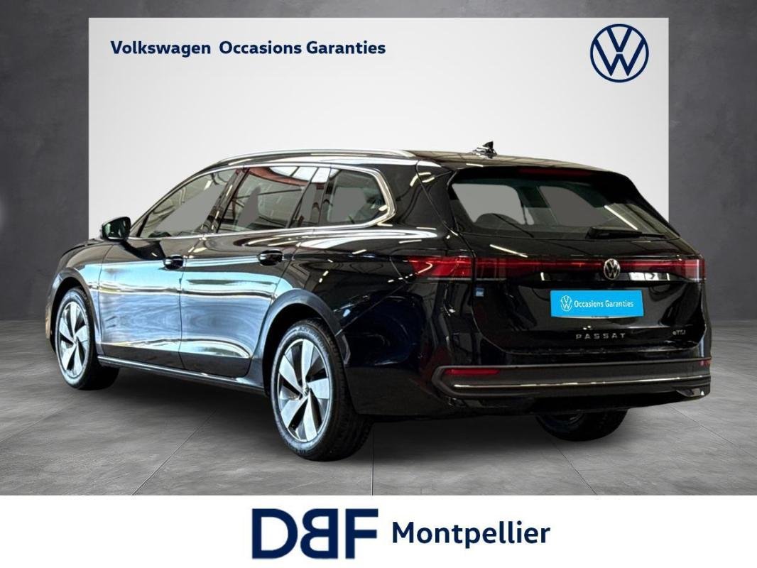 Volkswagen Passat - Photo 3