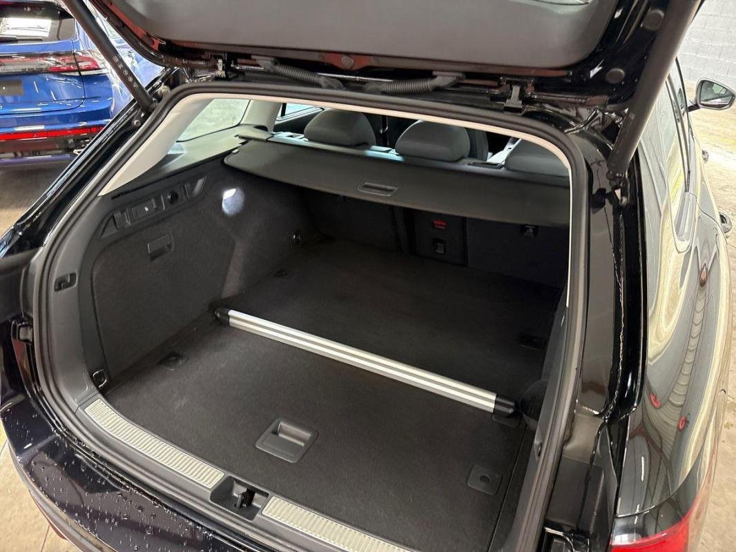 Volkswagen Passat - Photo 32