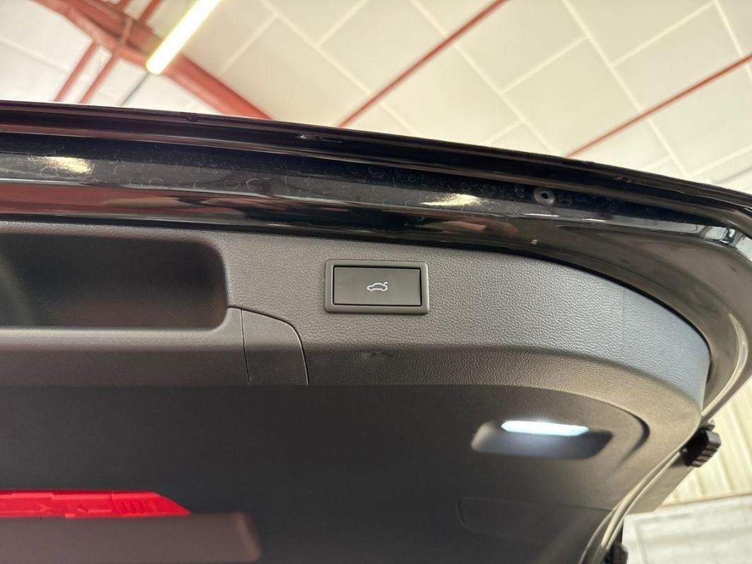 Volkswagen Passat - Photo 34