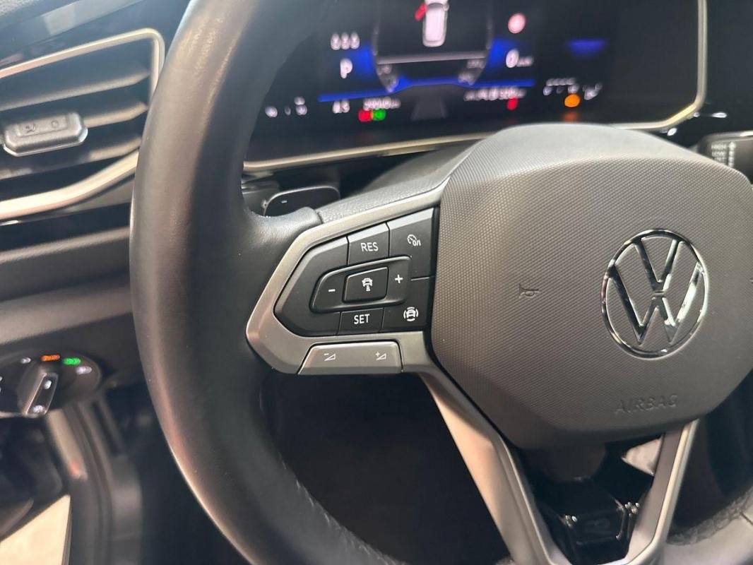 Volkswagen T-Roc - Photo 21
