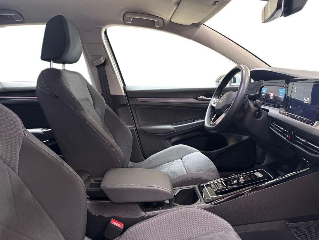 Volkswagen Golf - Photo 13