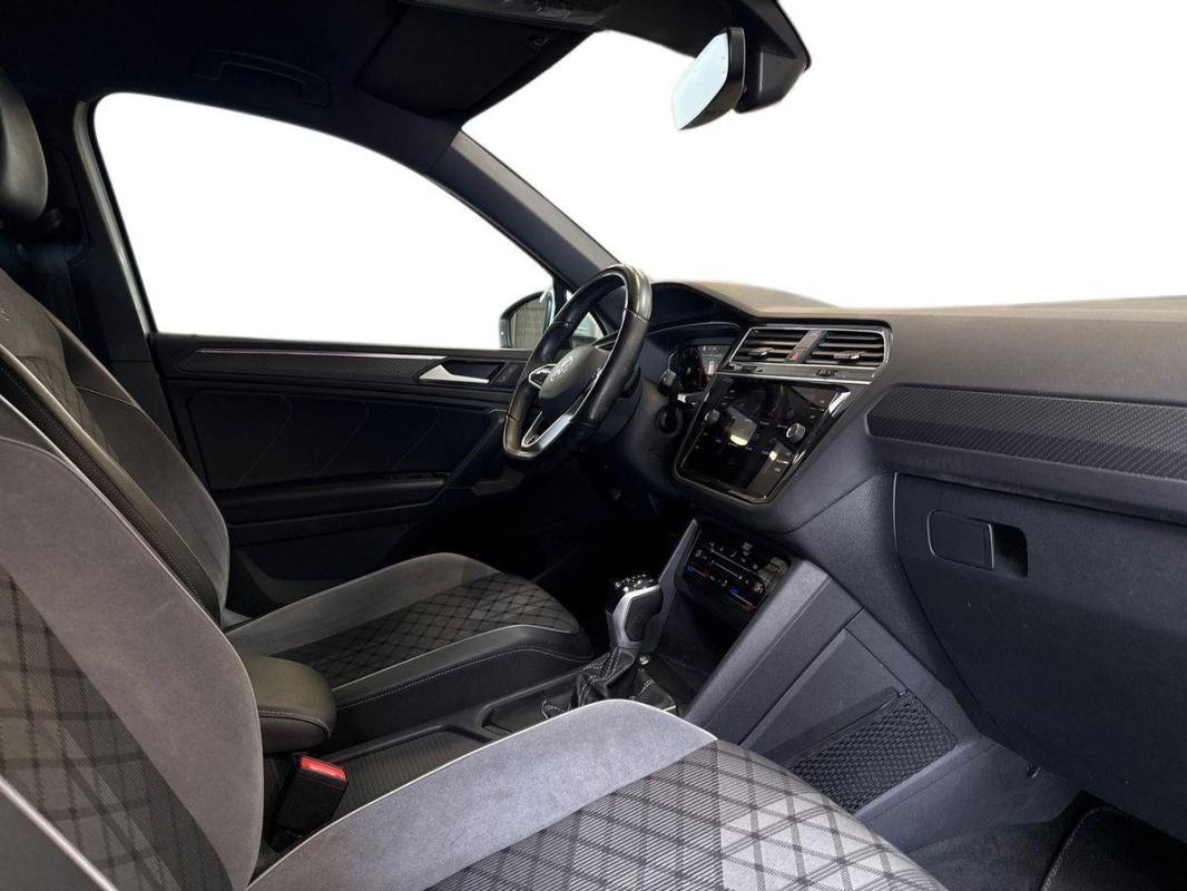 Volkswagen Tiguan - Photo 13