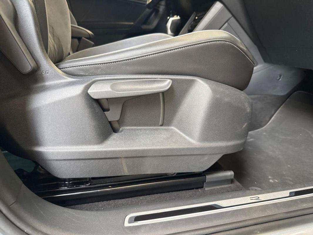Volkswagen Tiguan - Photo 14