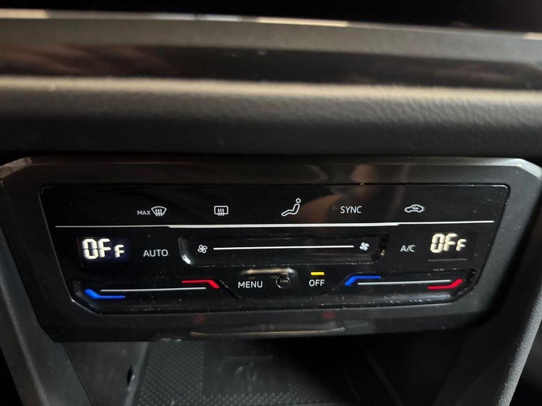 Volkswagen Tiguan - Photo 19