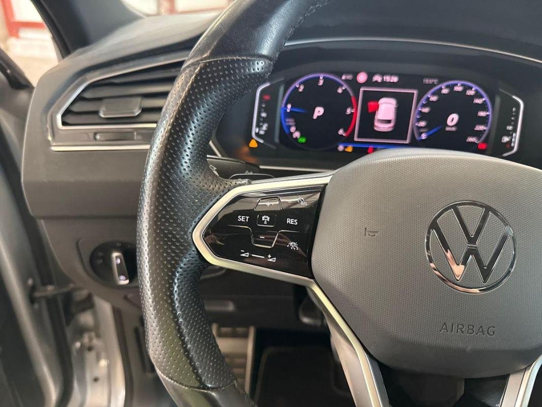 Volkswagen Tiguan - Photo 21