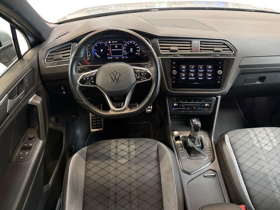 Volkswagen Tiguan - Photo 24