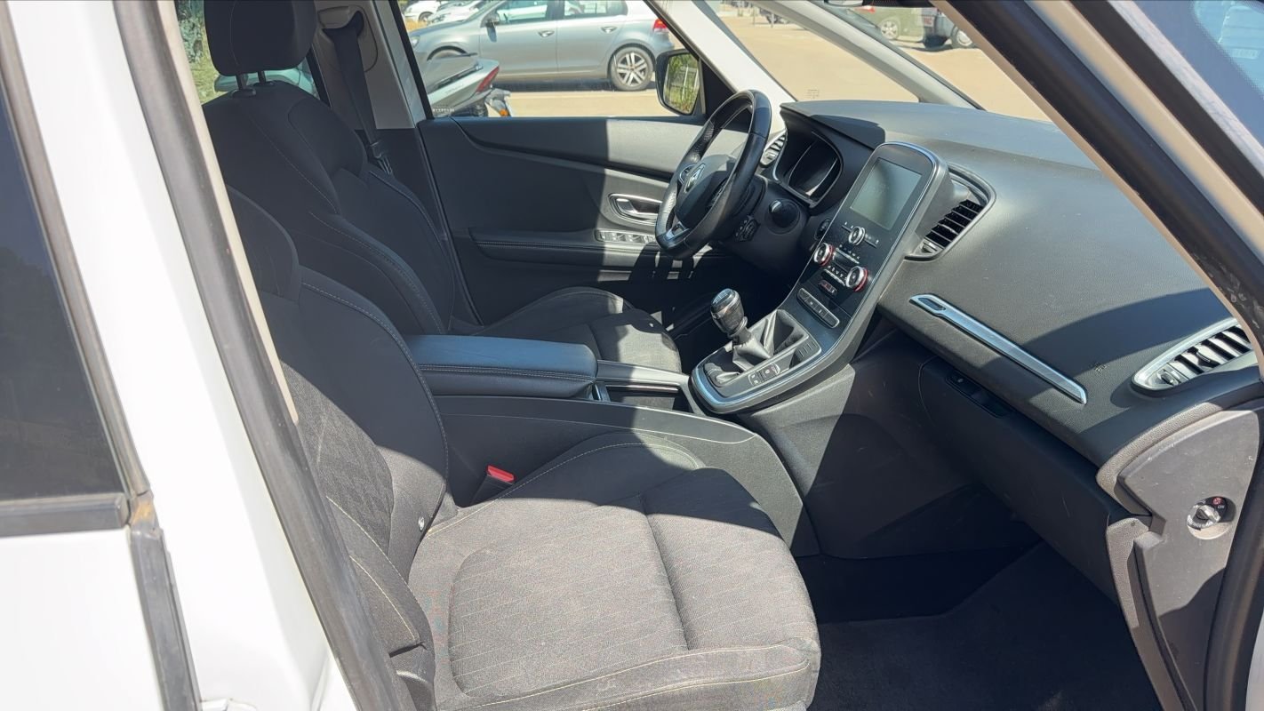 Renault Scénic - Photo 26