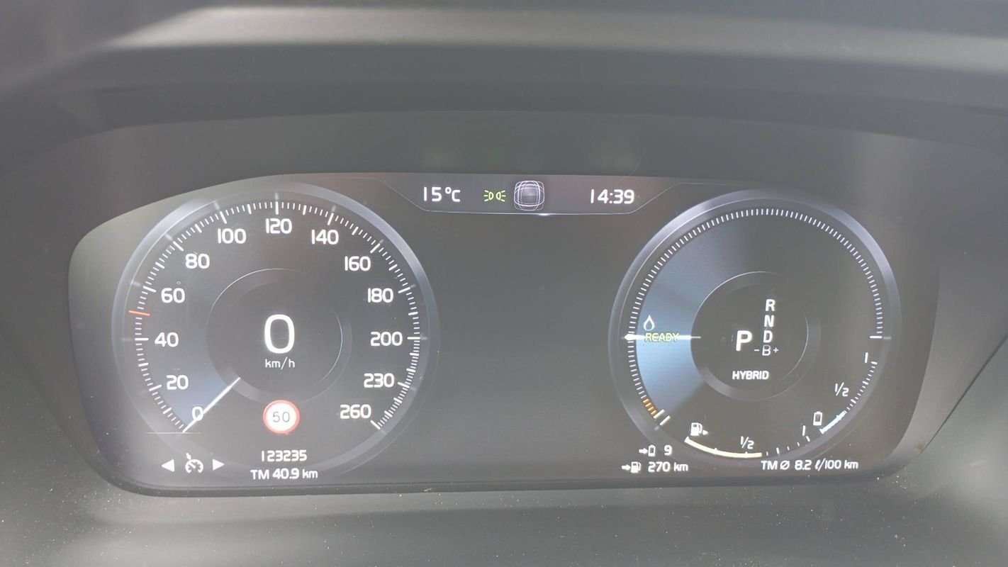 Volvo XC40 - Photo 12