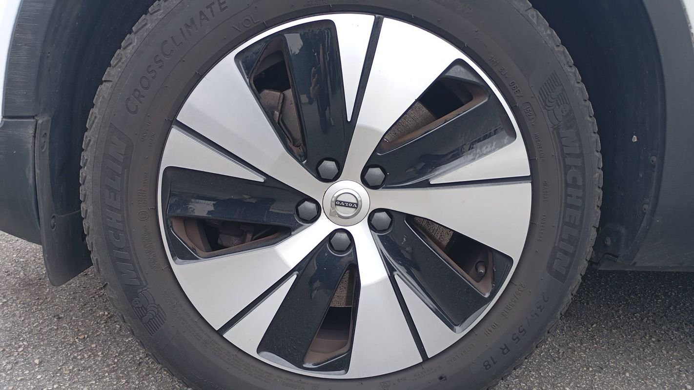 Volvo XC40 - Photo 18