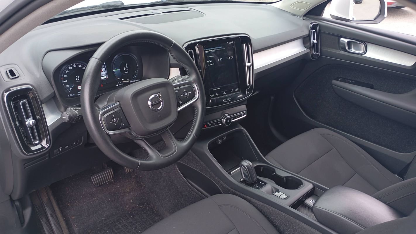 Volvo XC40 - Photo 8